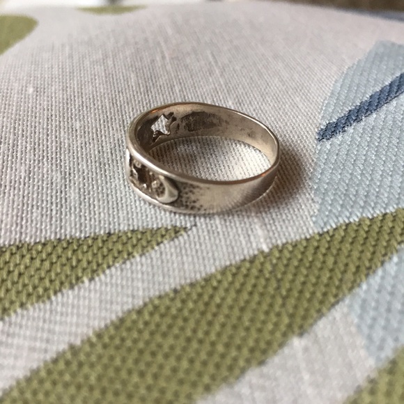 Sterling silver star and moon ring - size 6 - Picture 2 of 6